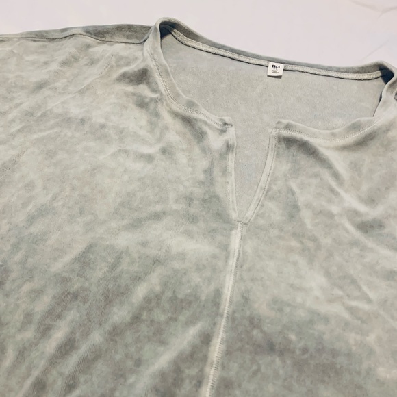BP Grey Velour Sweatshirt/Top with V-neck. NWT - Picture 6 of 7